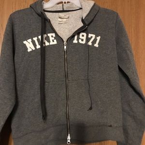 Nike sweatshirt
